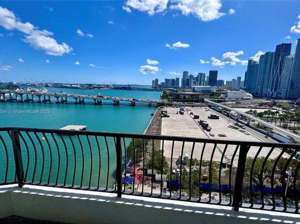 555 NE 15th St 17K, Miami FL 33132