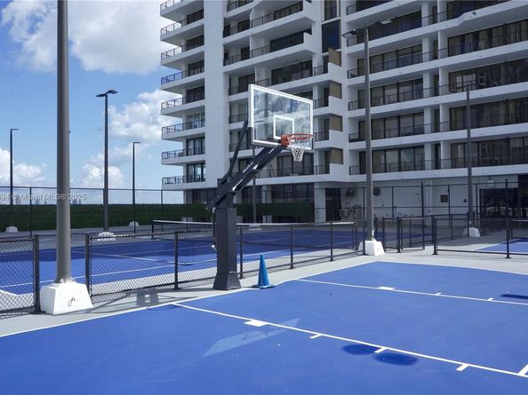 555 NE 15th St 17K, Miami FL 33132