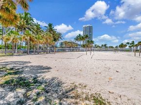 7135 Collins Ave 1614, Miami Beach FL 33141