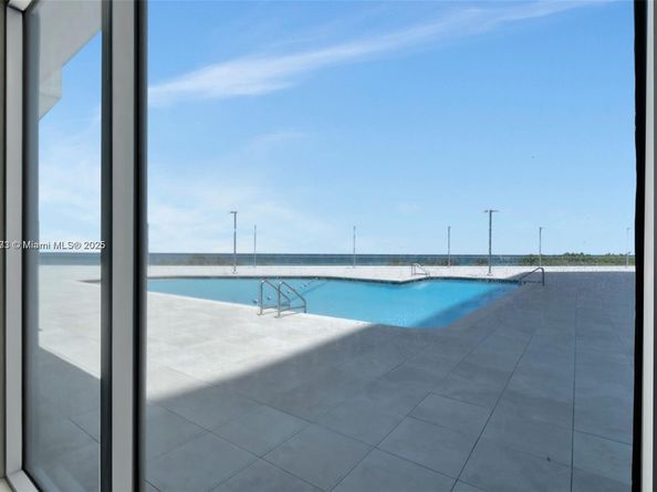 7135 Collins Ave 1614, Miami Beach FL 33141