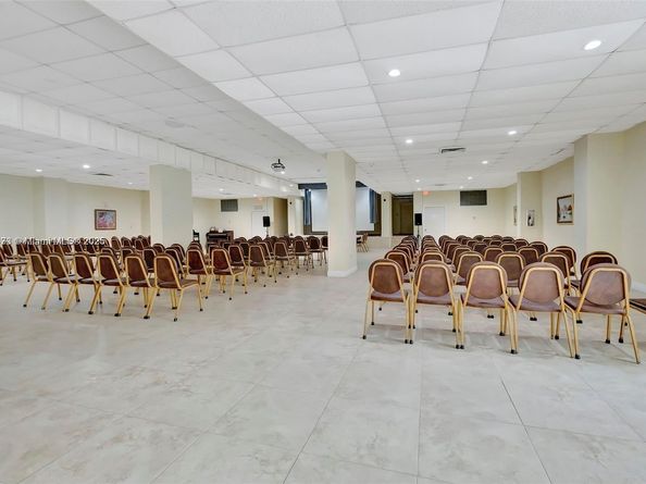 7135 Collins Ave 1614, Miami Beach FL 33141