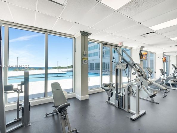 7135 Collins Ave 1614, Miami Beach FL 33141