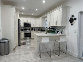 10290 SW 7th Ter, Sweetwater FL 33174
