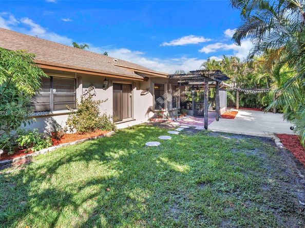 9300 NW 32nd Mnr, Sunrise FL 33351