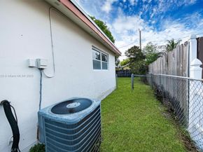6425 SW 21st St, Miramar FL 33023