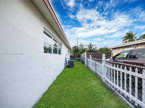 6425 SW 21st St, Miramar FL 33023