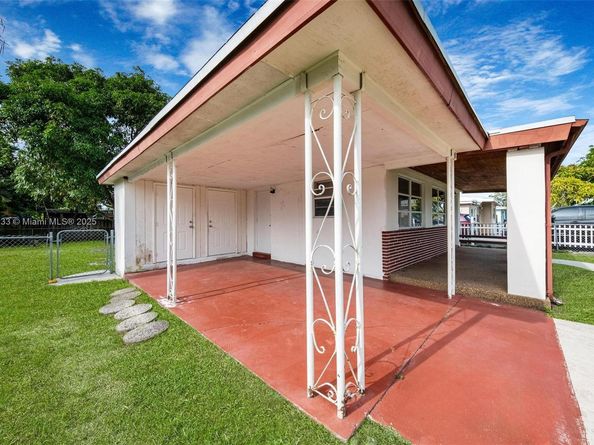 6425 SW 21st St, Miramar FL 33023