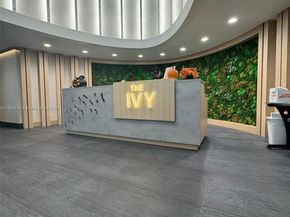 90 SW 3rd St 3901, Miami FL 33130