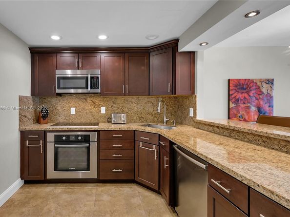 501 Three Islands Blvd 306, Hallandale Beach FL 33009
