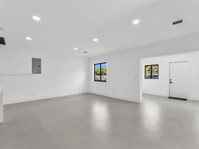 889 NW 102nd St, Miami FL 33150