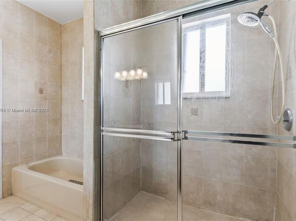 2617 NE 41st Cir, Homestead FL 33033