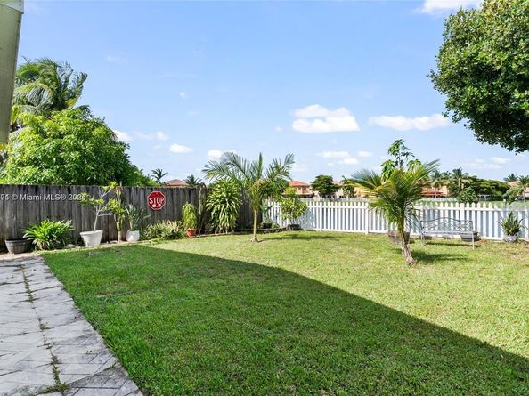 2617 NE 41st Cir, Homestead FL 33033