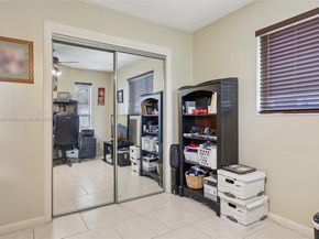 10941 NW 18th St, Pembroke Pines FL 33026