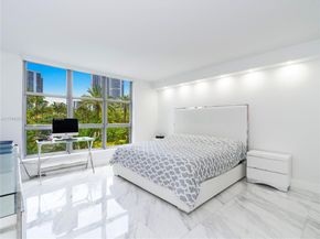 19195 NE 36th Ct 201, Aventura FL 33180
