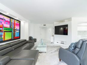 19195 NE 36th Ct 201, Aventura FL 33180