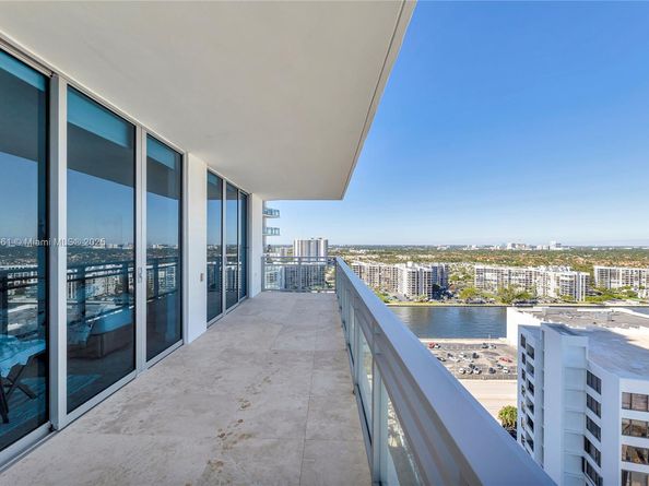 3535 S Ocean Dr 2002, Hollywood FL 33019