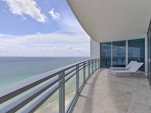3535 S Ocean Dr 2002, Hollywood FL 33019