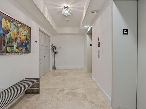 3535 S Ocean Dr 2002, Hollywood FL 33019