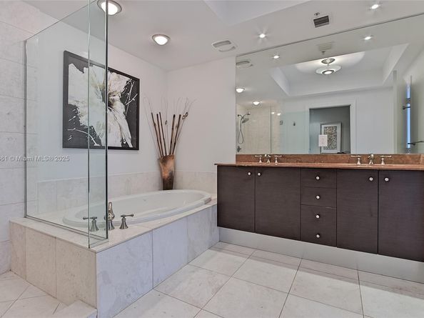 3535 S Ocean Dr 2002, Hollywood FL 33019