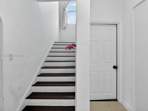 1680 NW 22nd Ct, Miami FL 33125