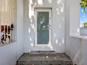 1680 NW 22nd Ct, Miami FL 33125