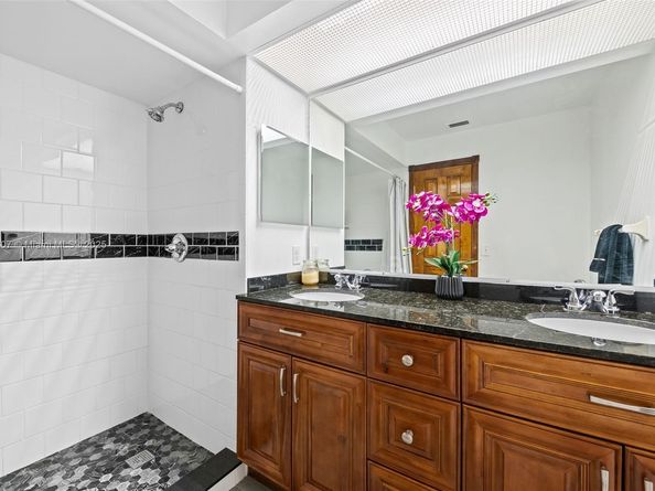 4242 NW 114th Ter 42, Coral Springs FL 33065