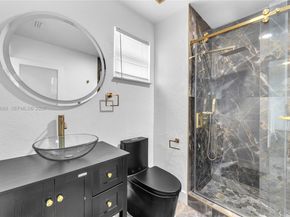 1541 NW 1st Ct, Miami FL 33136