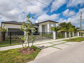 2610 SW 130th Ave, Miami FL 33175