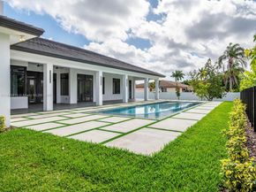 2610 SW 130th Ave, Miami FL 33175