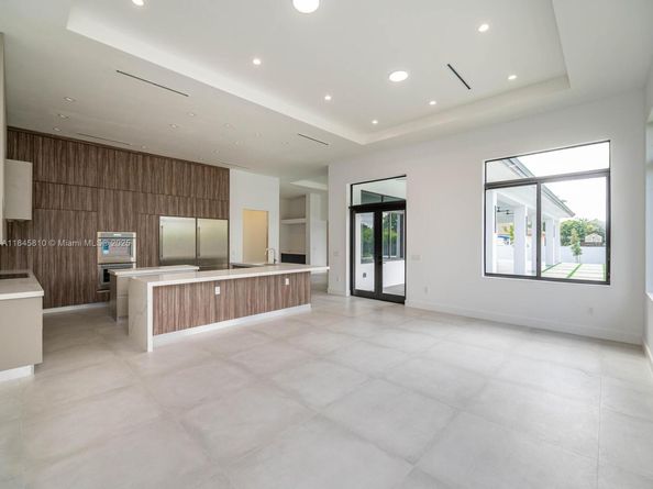 2610 SW 130th Ave, Miami FL 33175