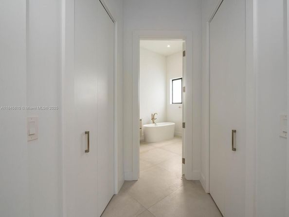 2610 SW 130th Ave, Miami FL 33175