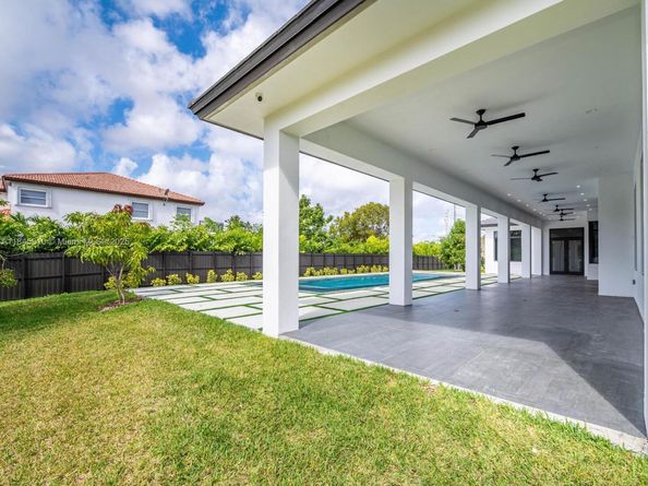 2610 SW 130th Ave, Miami FL 33175