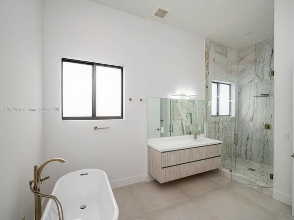 2610 SW 130th Ave, Miami FL 33175