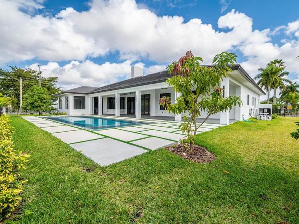 2610 SW 130th Ave, Miami FL 33175
