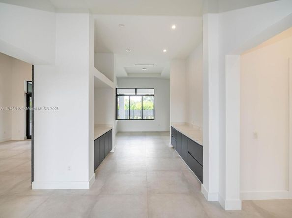 2610 SW 130th Ave, Miami FL 33175