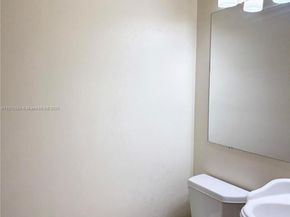 3564 Magellan Cir 2131, Aventura FL 33180