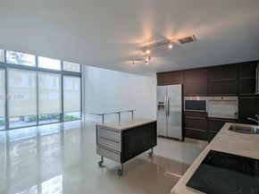 6000 Collins Ave 111, Miami Beach FL 33140