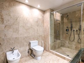 6000 Collins Ave 111, Miami Beach FL 33140