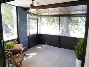 510 W Park Dr 105, Miami FL 33172