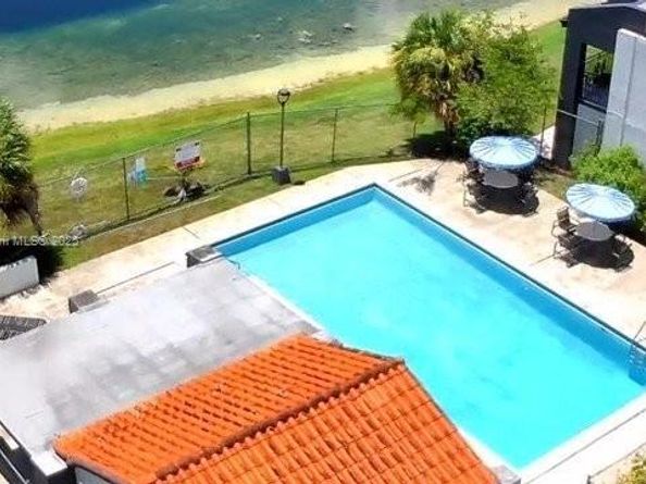 510 W Park Dr 105, Miami FL 33172