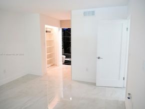 510 W Park Dr 105, Miami FL 33172
