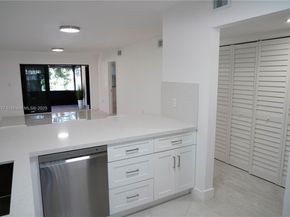 510 W Park Dr 105, Miami FL 33172