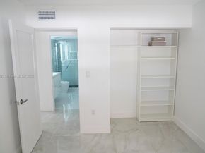 510 W Park Dr 105, Miami FL 33172