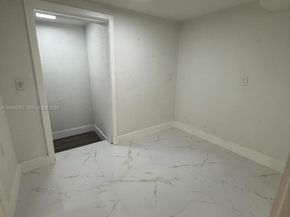 10460 SW 26th Ter, Miami FL 33165