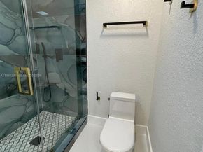 10460 SW 26th Ter, Miami FL 33165