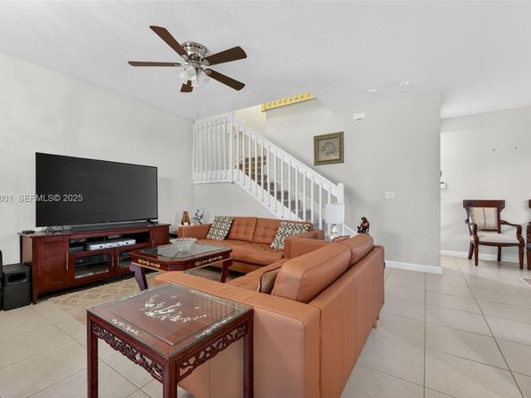 6978 Broadland Way, Coconut Creek FL 33073