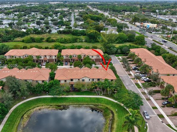 6978 Broadland Way, Coconut Creek FL 33073