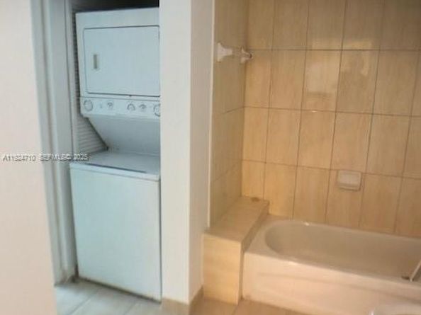 1750 N Bayshore Dr 5105, Miami FL 33132