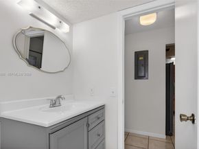 1343 Sussex Dr, North Lauderdale FL 33068