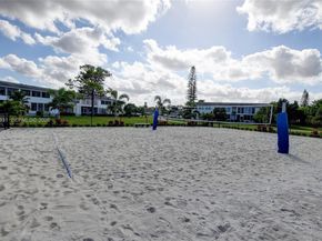 340 S Oakridge  S 340, Deerfield Beach FL 33442